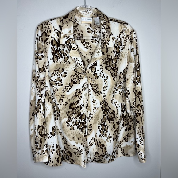 Alfred Dunner Tops - Alfred Dunner collar button down shirt/blouse. Multi-print/animal like print.
